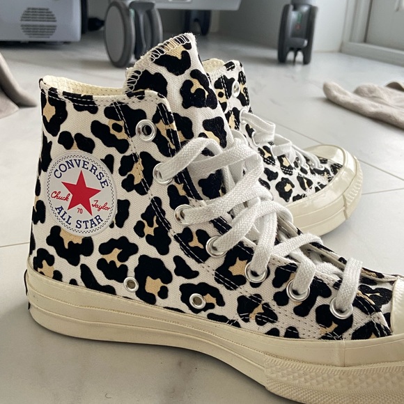 NEW CHUCK TAYLOR CONVERSE - Picture 4 of 5